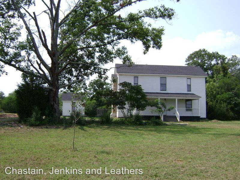 201 Pittard Rd - Photo 2 of 9