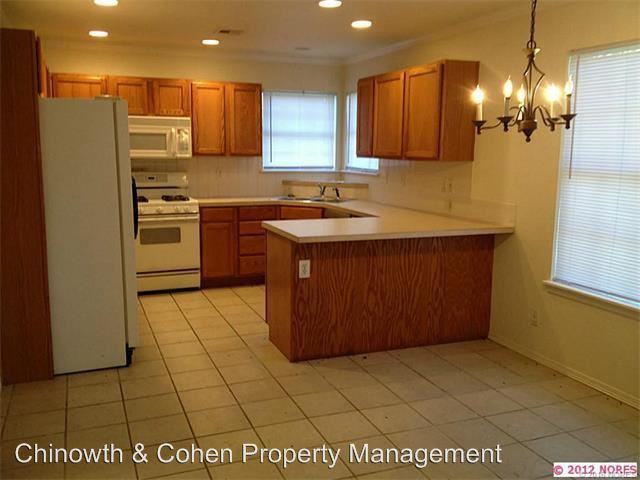 1127 Marina Dr - Photo 2 of 8