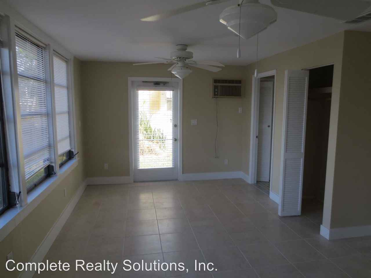 2640 Bridgeview St - Photo 2 of 16