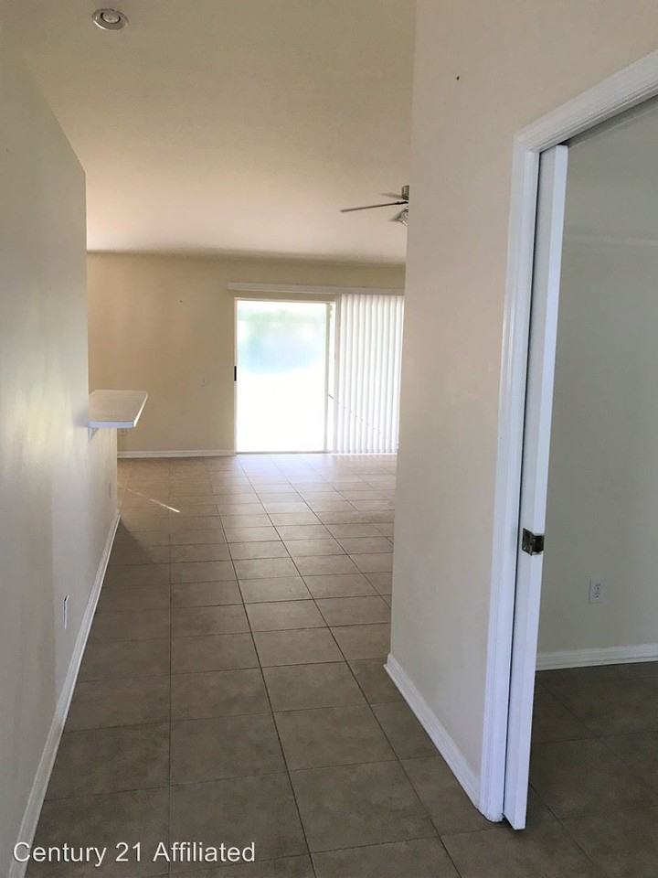 6736 Clair Shore Dr - Photo 2 of 27