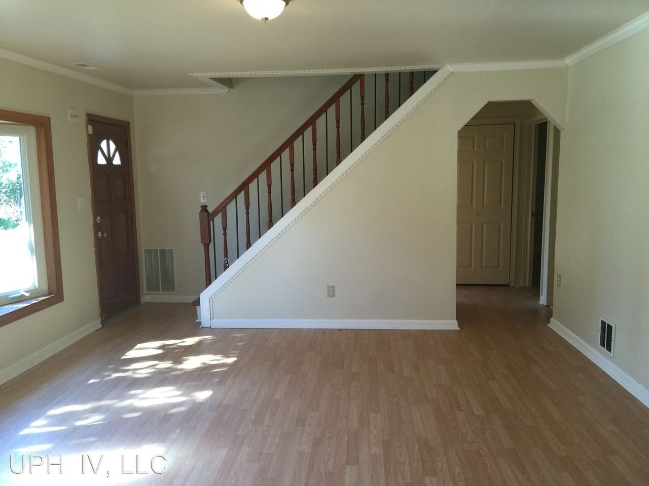 279 Red Cedar Dr - Photo 2 of 9