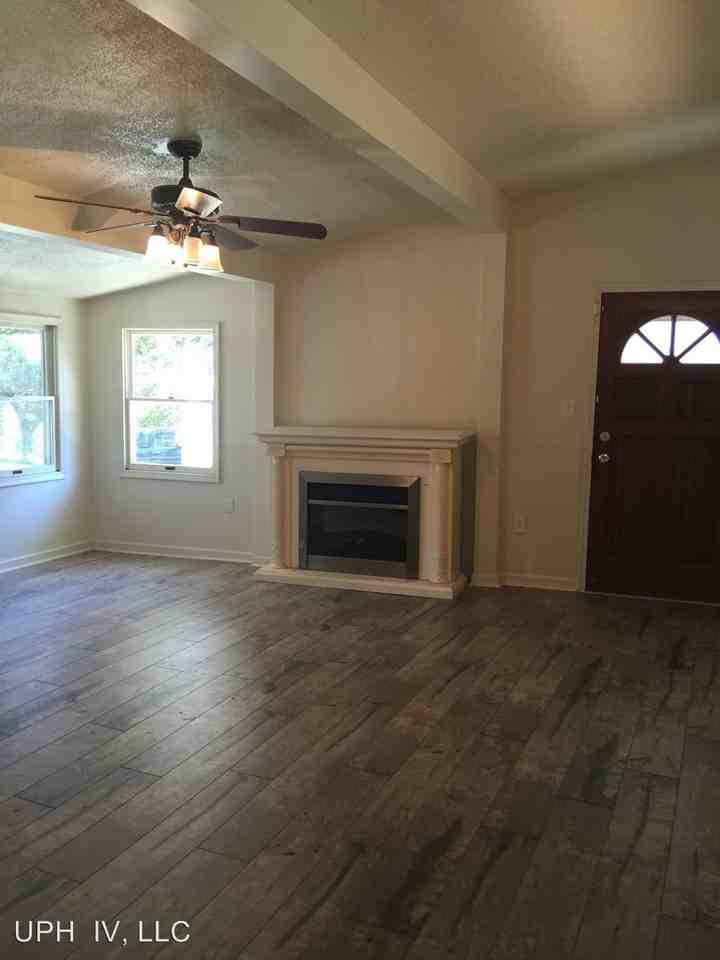 279 Red Cedar Dr - Photo 3 of 9