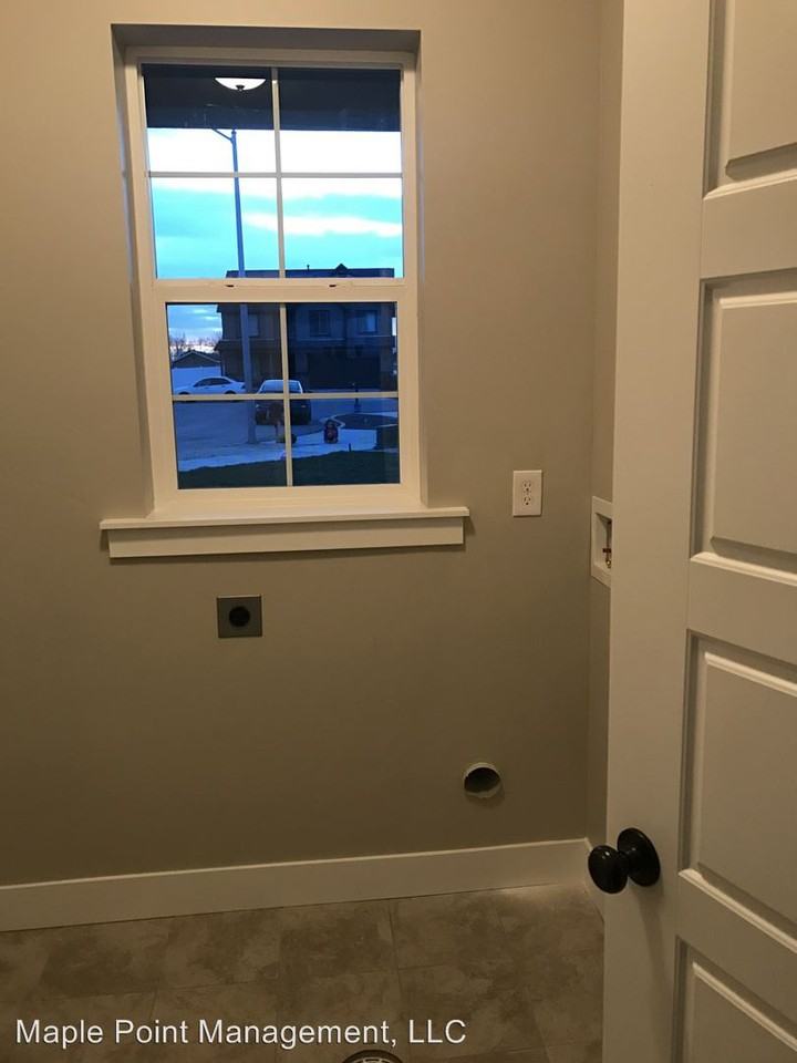 72 N 2250 W - Photo 2 of 10