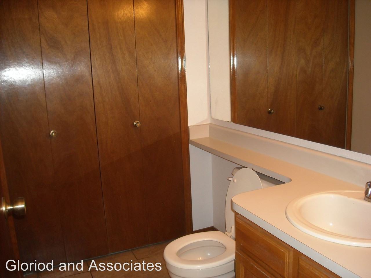 7010 Churchwood Cir - Photo 3 of 13