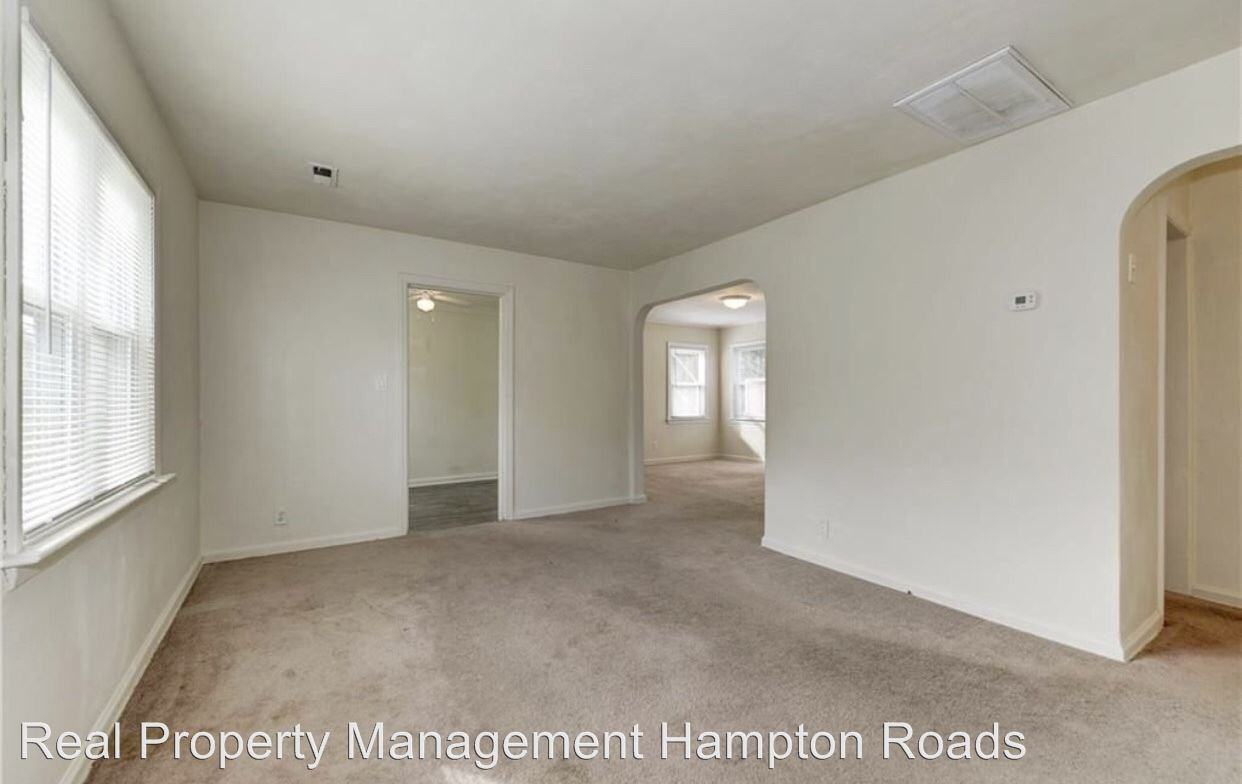 538 Timothy Ave - Photo 3 of 15