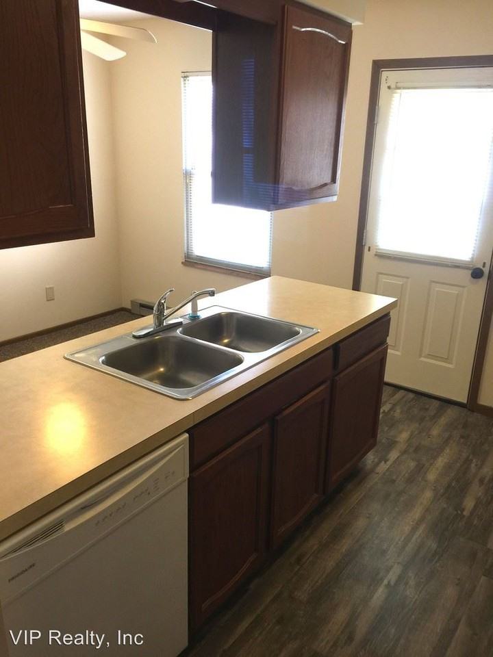 178 -180 Northwood Drive - Photo 2 of 15