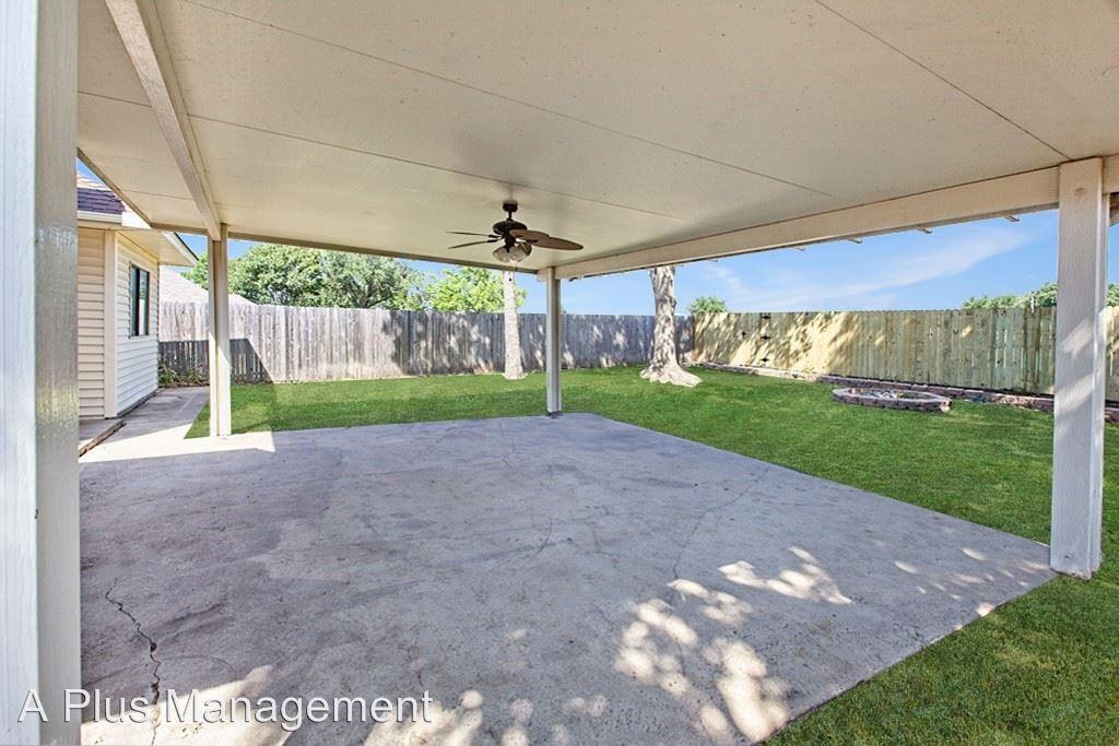 1022 Wendell Way - Photo 3 of 37