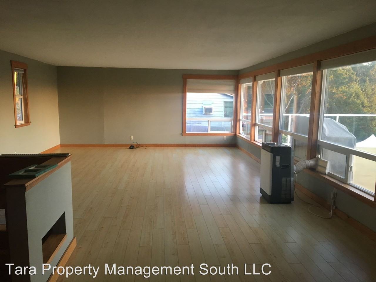 5978 Woodard Ave - Photo 2 of 16