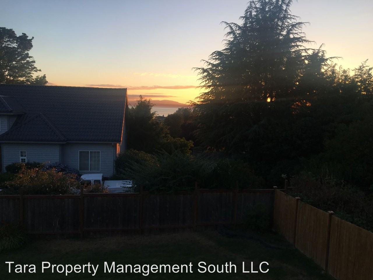 5978 Woodard Ave - Photo 3 of 16