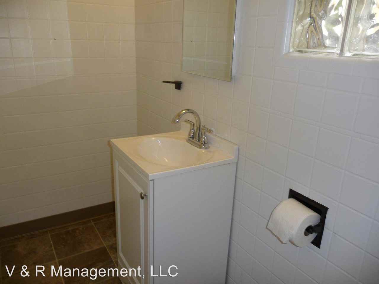 1566 4th St NE - Photo 3 of 14