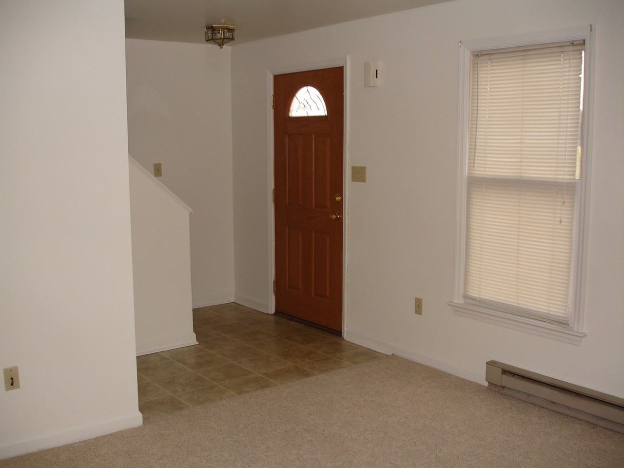 216 Park Ave - Photo 2 of 7