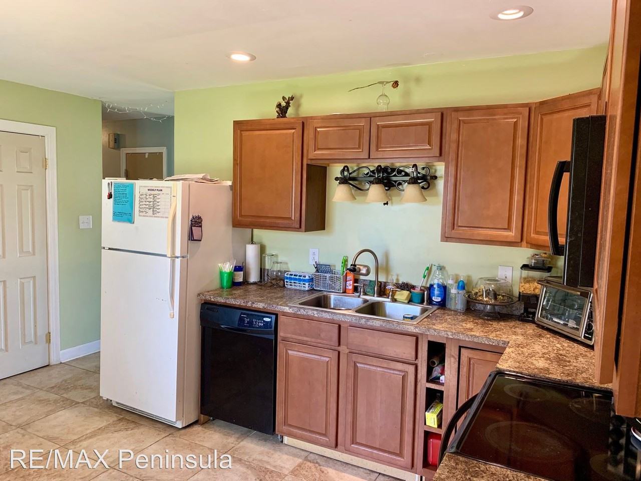 2600 Madison Ave - Photo 3 of 5