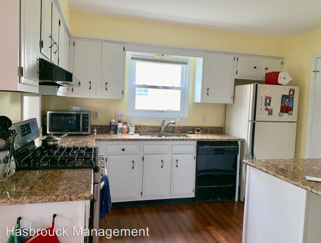 2045 Commonwealth Dr - Photo 3 of 6