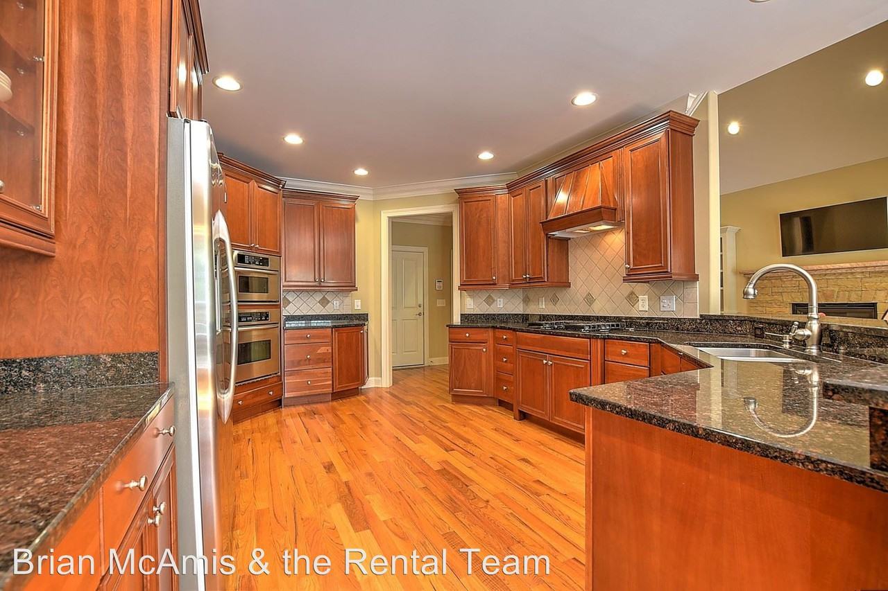 111 Lands End Ct - Photo 3 of 41