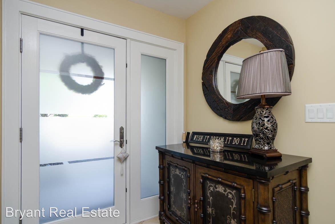 5414 Marina Club Dr - Photo 3 of 44