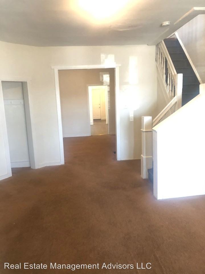 5111 Viola Street - Photo 3 of 16