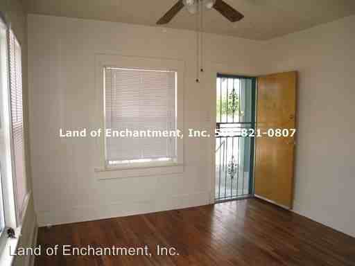 1307 6th St NW - Photo 2 of 11