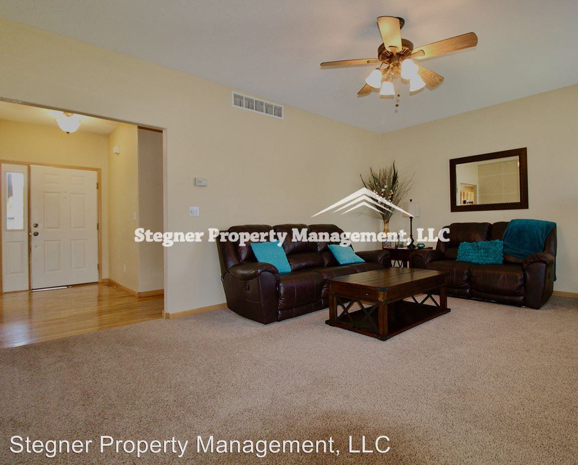 1814 Thyme Ct - Photo 3 of 15