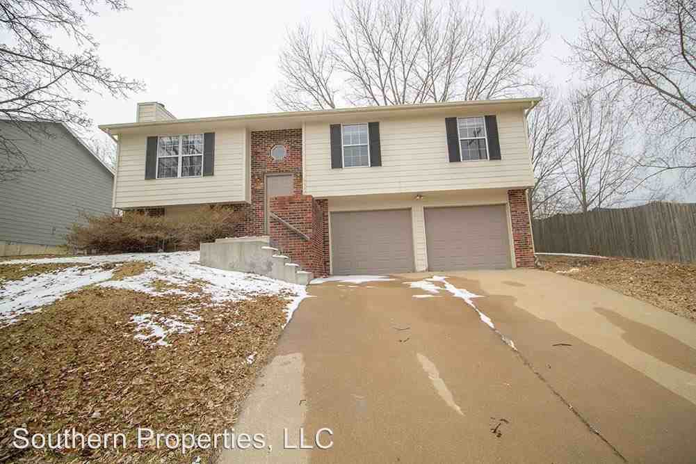 5005 Bethel St - Photo 2 of 16