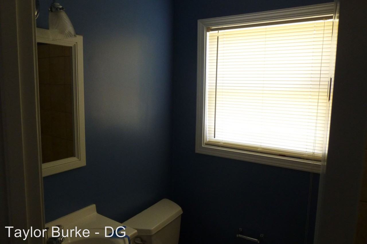 1800 Electra Dr SW - Photo 3 of 19