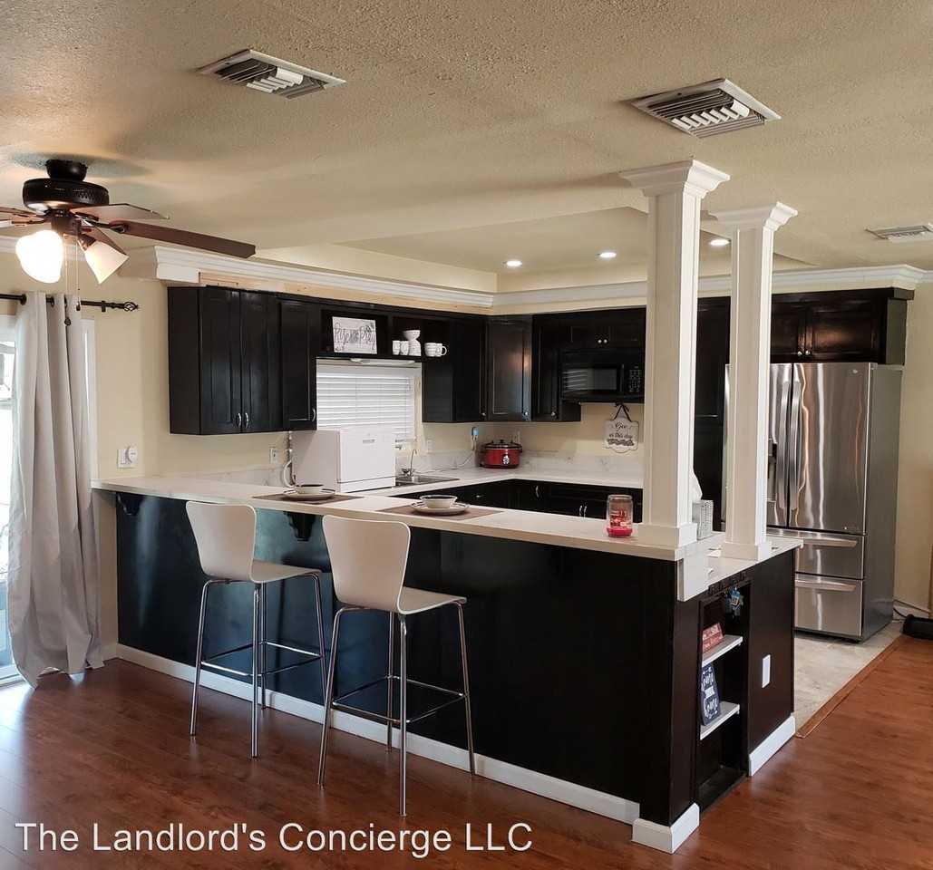 5644 Stanton Ave - Photo 2 of 13