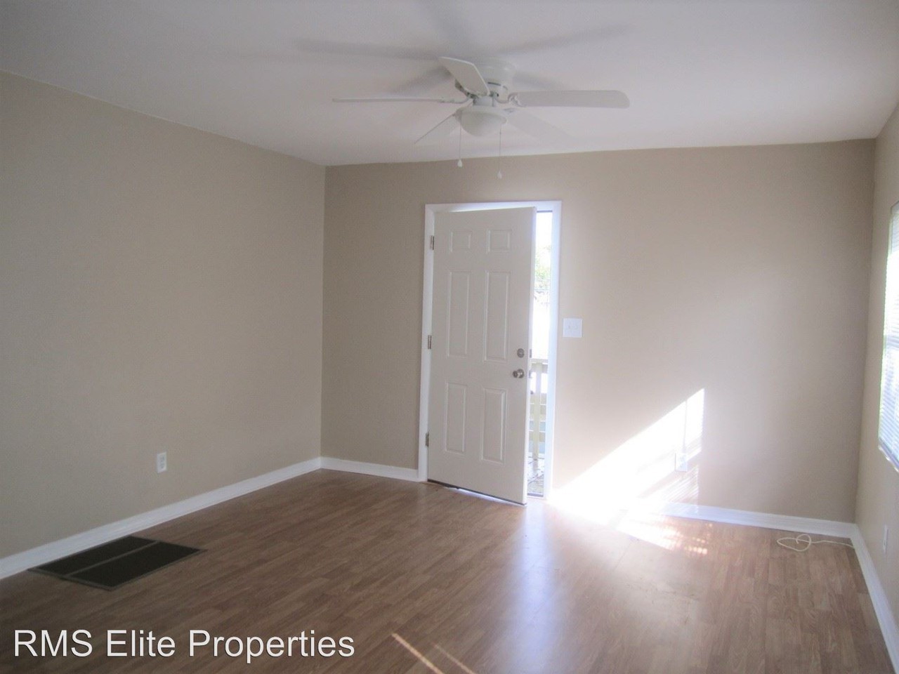 986 22nd Ave S #3 - Photo 2 of 11