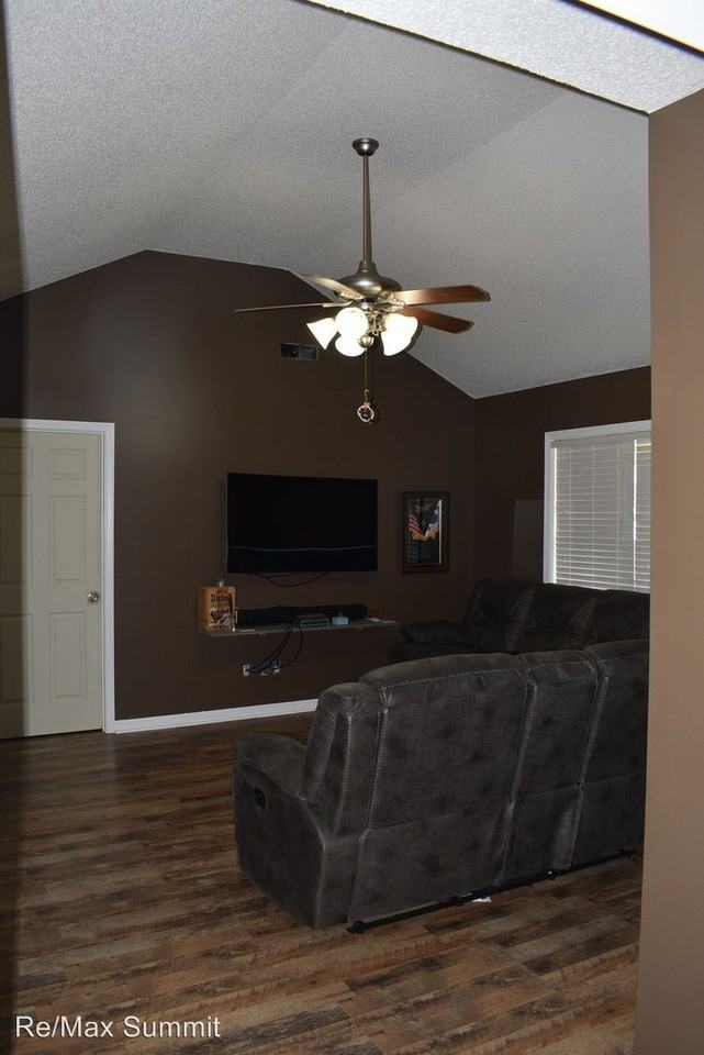 2745 Navigator Cir - Photo 3 of 27