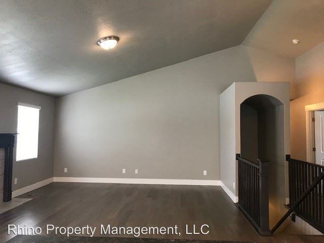 2273 West 5180 South - Photo 3 of 21