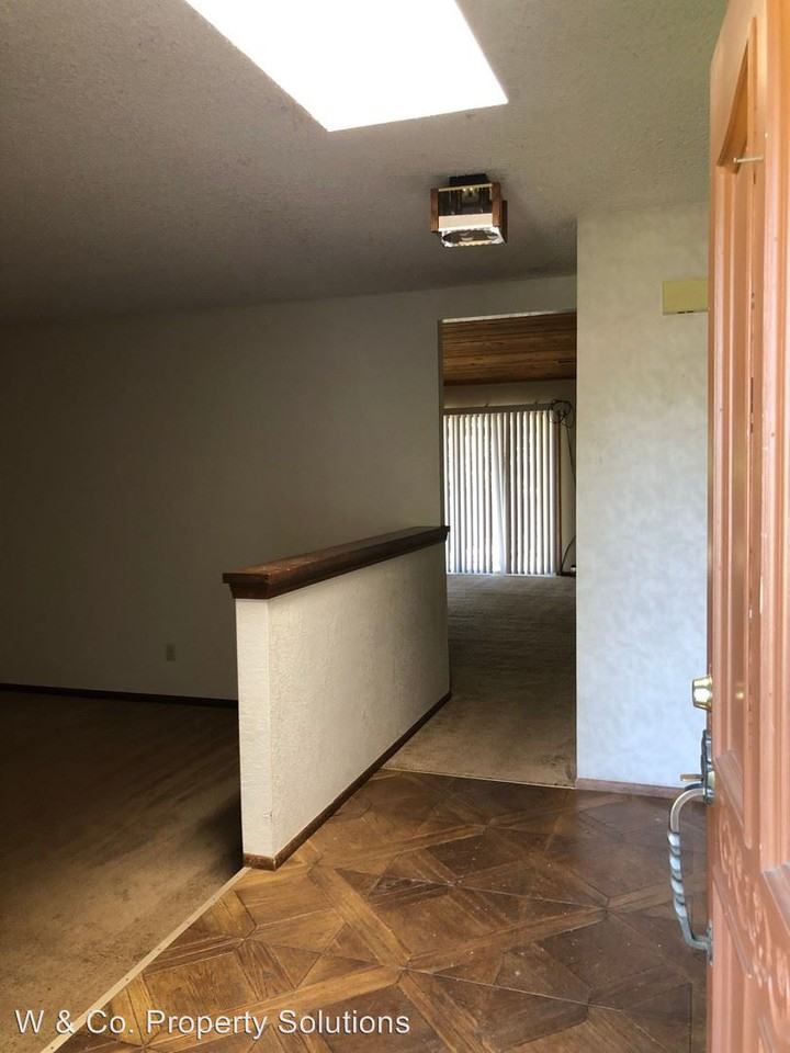 351 Rivella Vista Dr - Photo 3 of 17