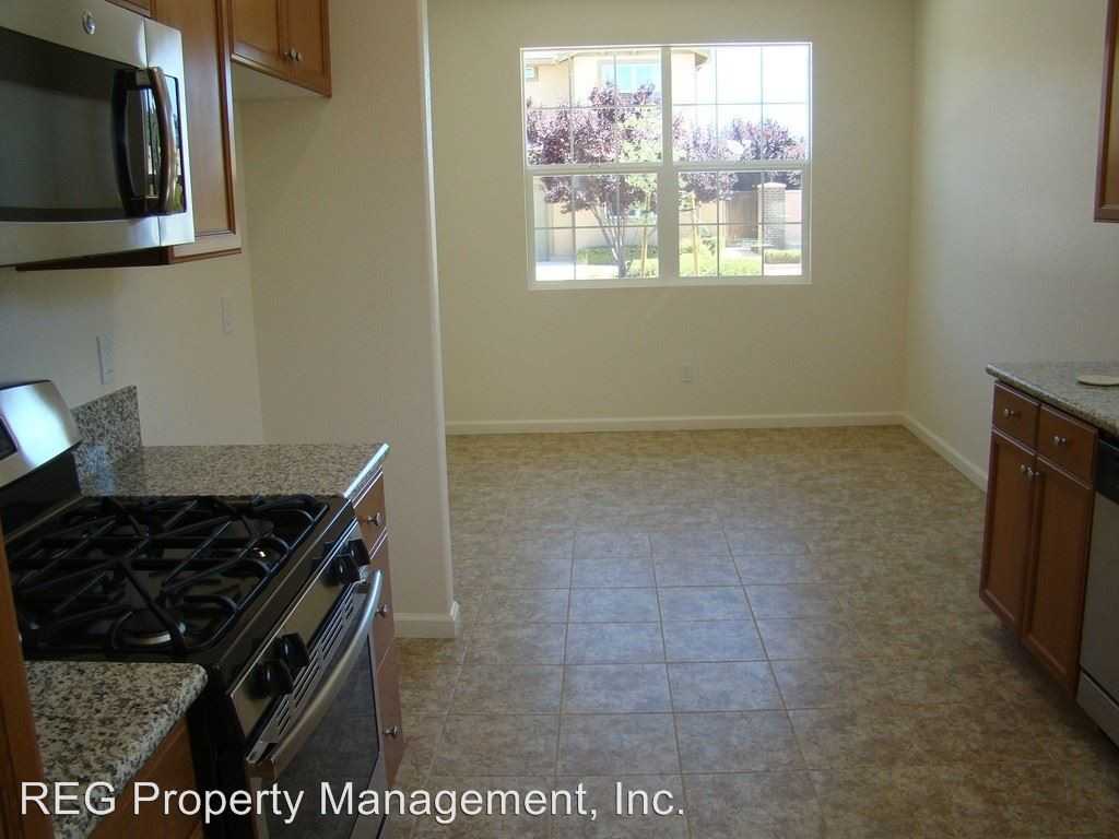 11811 Cumbre Ct - Photo 3 of 10