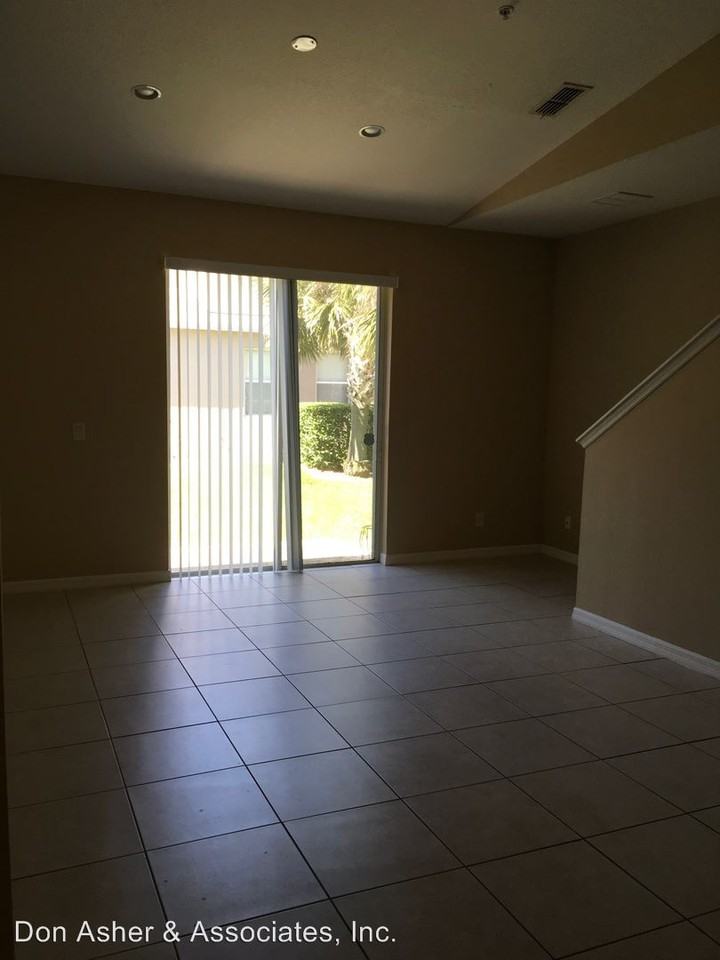 488 Cruz Bay Cir - Photo 3 of 10