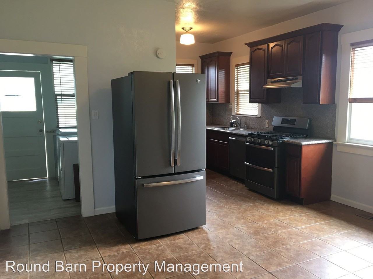 1103 Dutch Ln - Photo 2 of 15