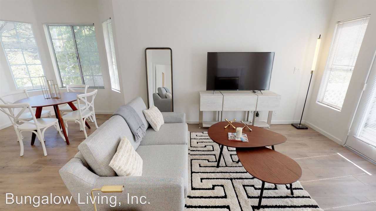 1424 Market St - Photo 2 of 12