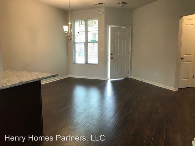 241 Daisy Cir - Photo 3 of 8