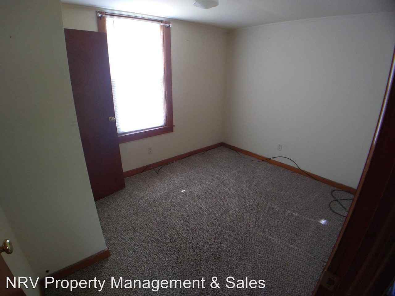 1009a High St - Photo 3 of 7