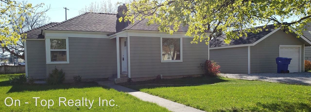 10220 N Andrew St - Photo 2 of 18