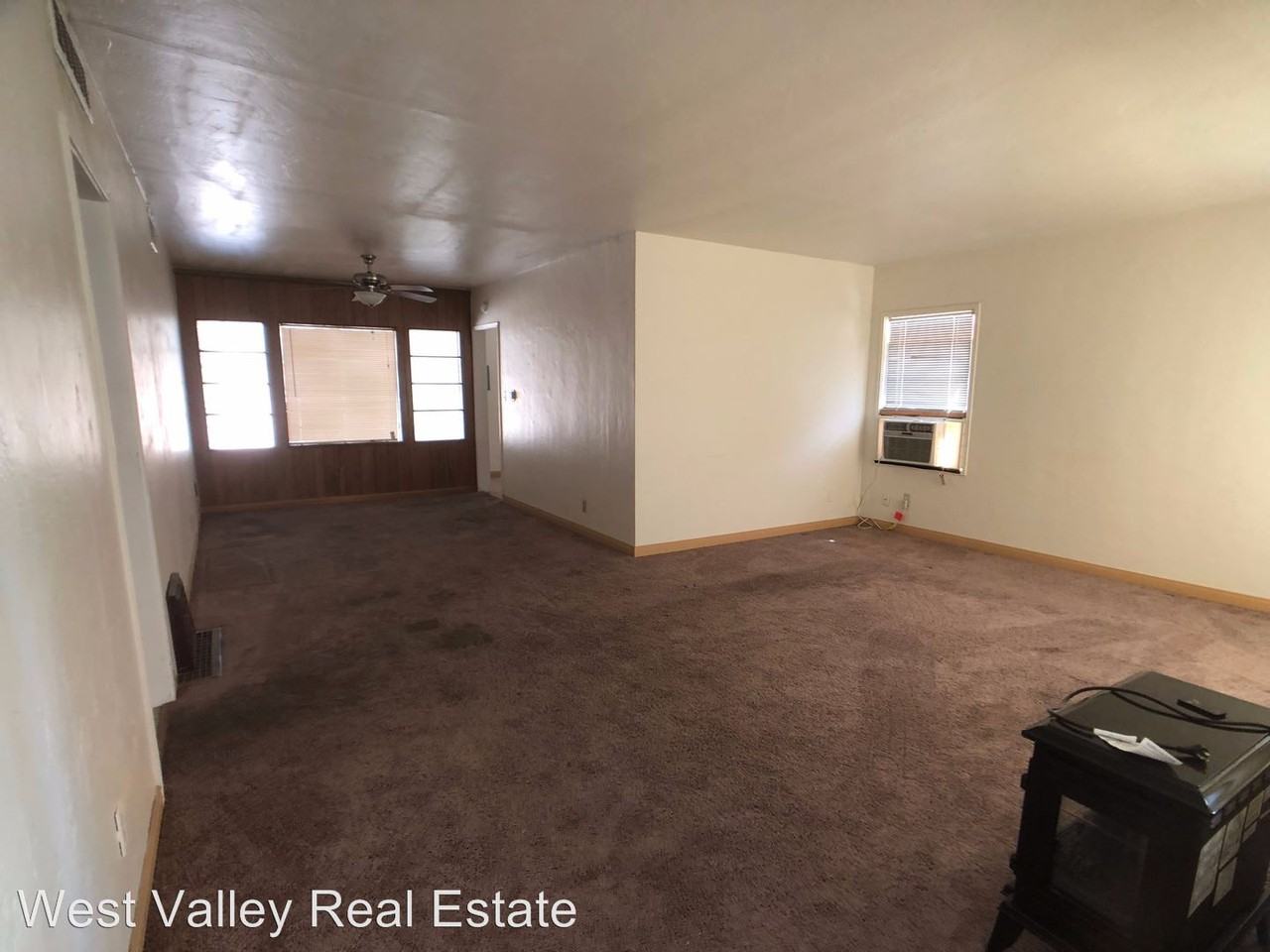 106 E Lucard St - Photo 2 of 15