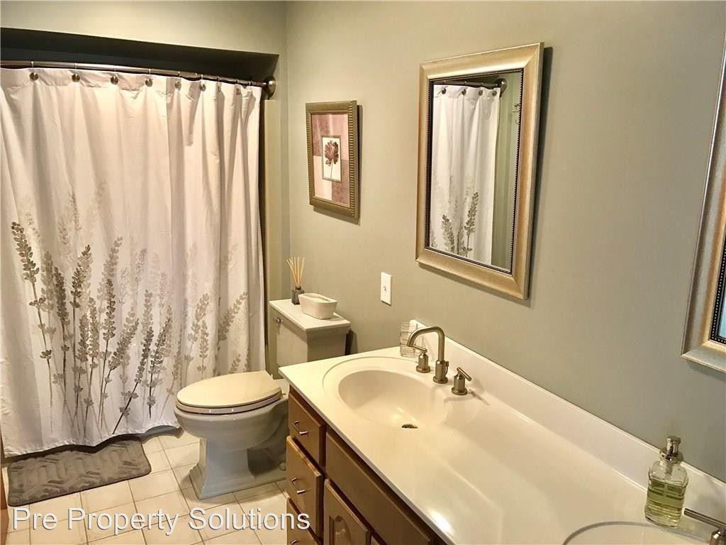 99 Lakeview Avenue - Photo 3 of 19