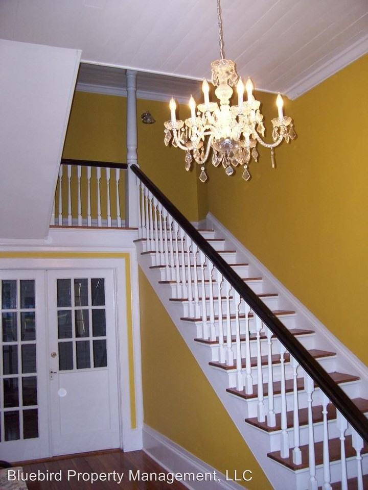 217 Hudson St - Photo 3 of 18