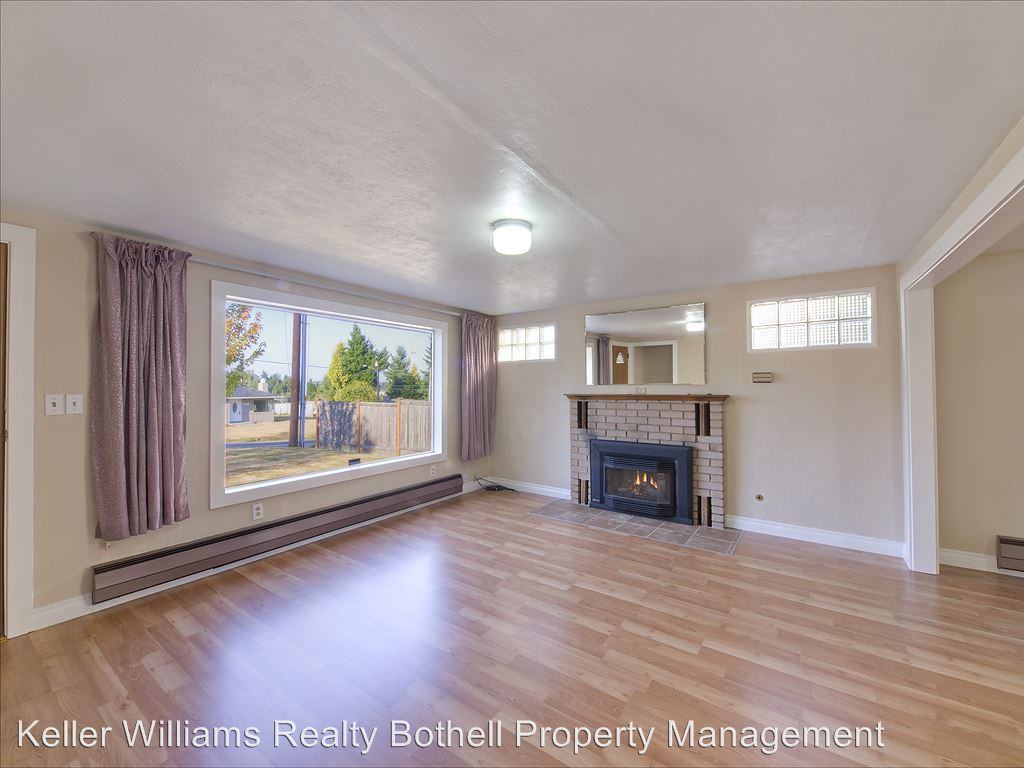 7826 228th St SW - Photo 2 of 10