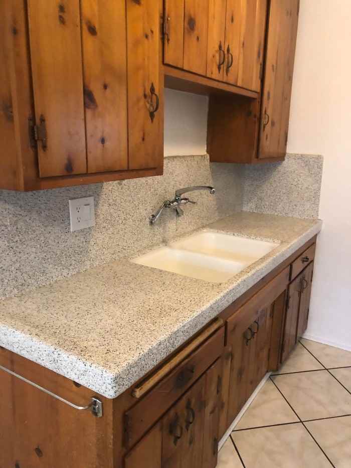 2140 1/2 India St - Photo 2 of 10