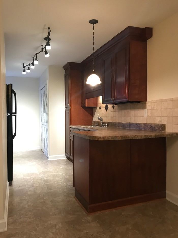 1514 Benjamin Pkwy #A - Photo 3 of 12