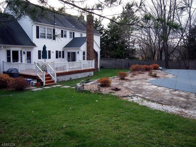 64 Old Coach Rd - Photo 2 of 3