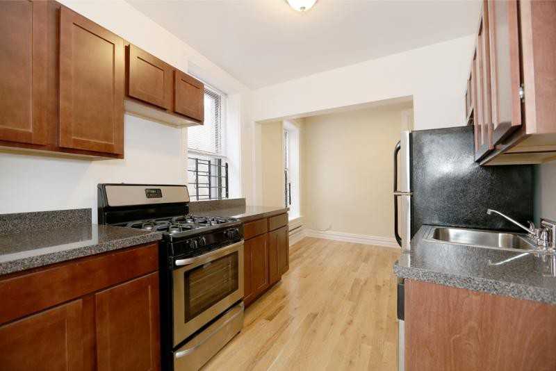 428 W Belden Ave - Photo 3 of 50