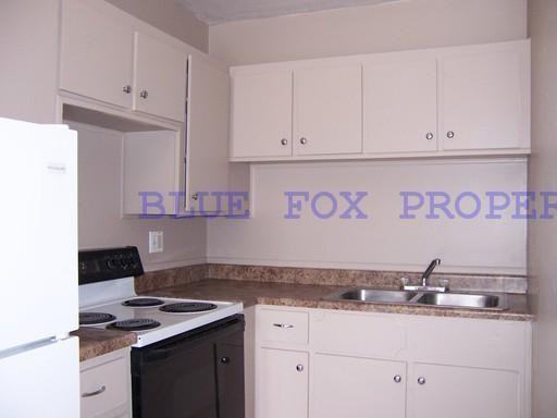 207 W 25th St - Photo 3 of 4