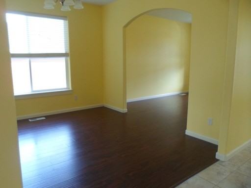 1145 N Jefferson St - Photo 2 of 18