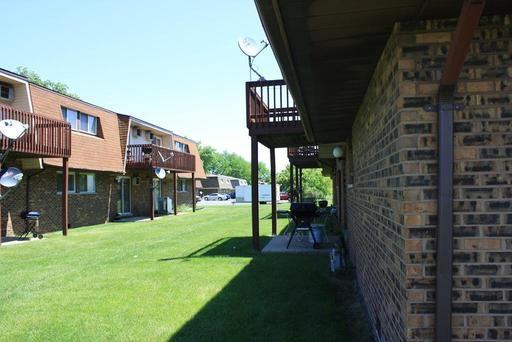 1810 Heatherway Ln #2 - Photo 2 of 15