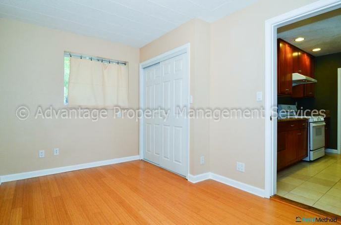 1510 Waltham Rd - Photo 3 of 16
