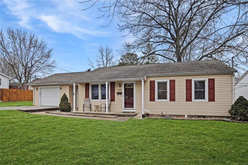 142 Leo St - Photo 3 of 25