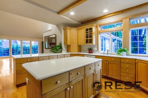 644 E 2100 N - Photo 3 of 10